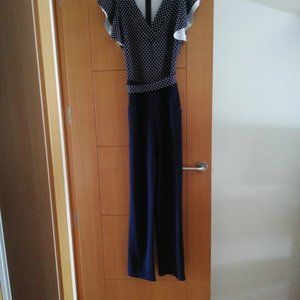 very beautiful dress